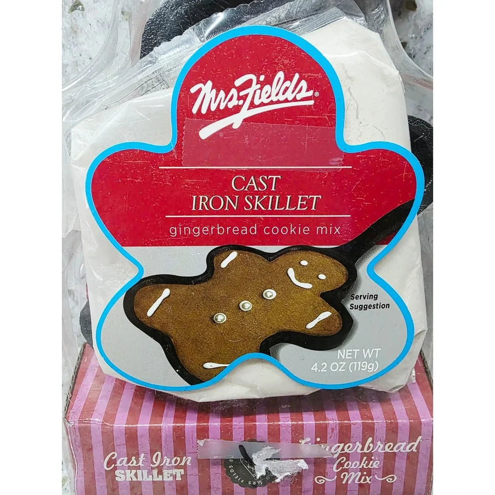 Mrs Fields Retro Gingerbread Cookie Mix with Mini Cast Iron Skillet Gift Set NEW